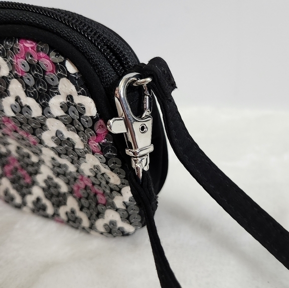 VERA Bradley Shimmer Canterberry Magenta Black White Wallet Wristlet Handbag